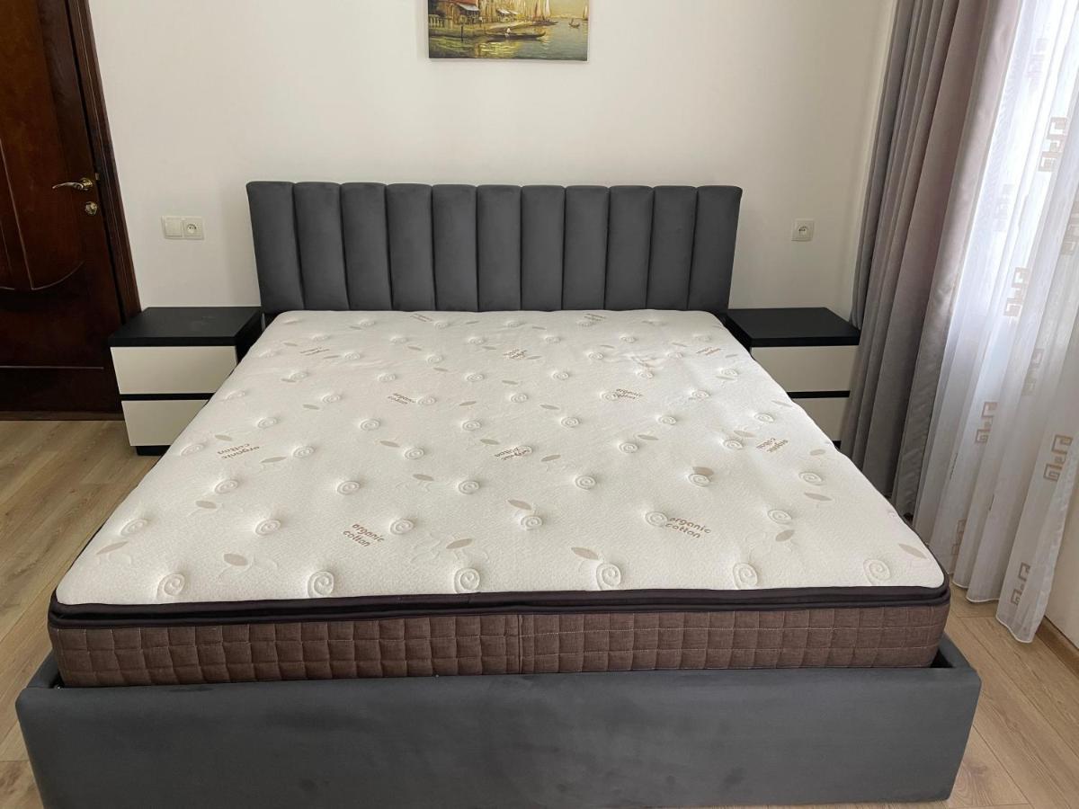 Temo Guest House 10 Μπατούμι Εξωτερικό φωτογραφία