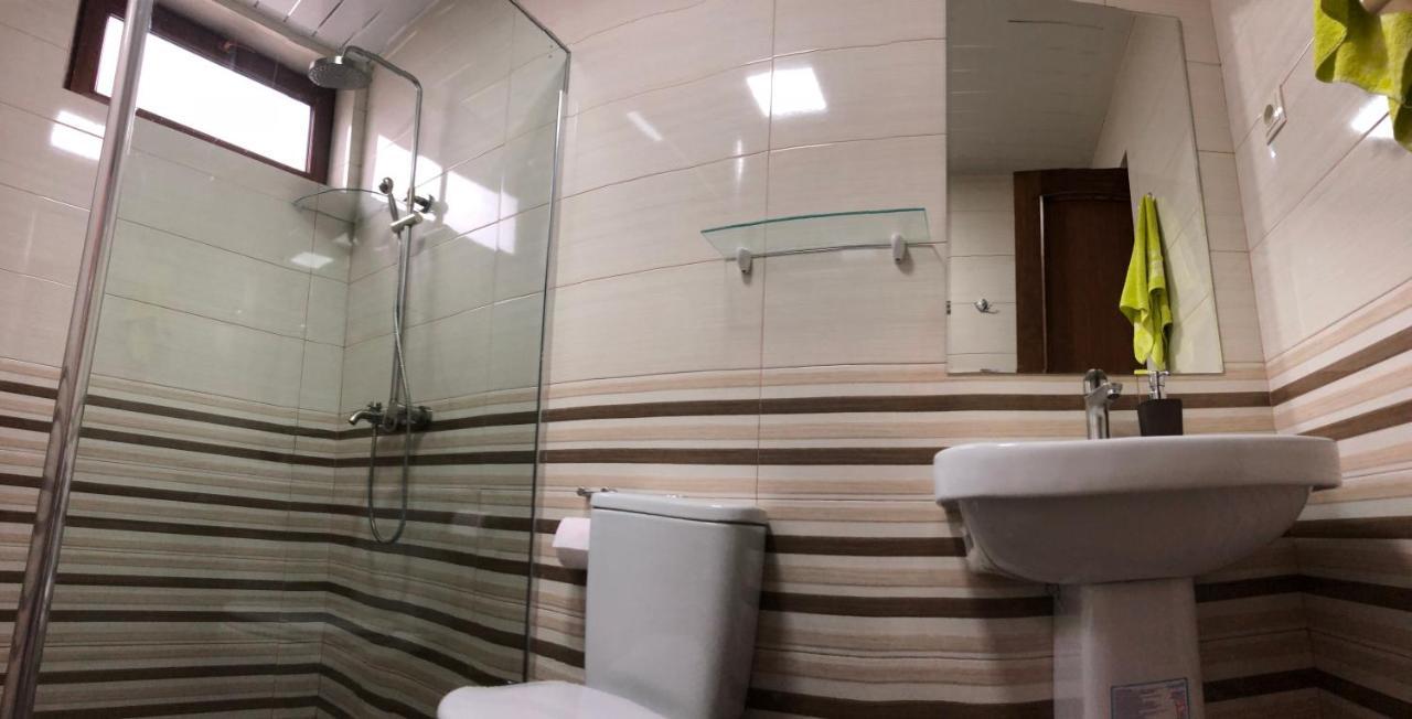 Temo Guest House 10 Μπατούμι Εξωτερικό φωτογραφία